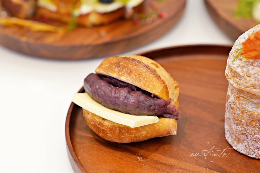 【台北】市政府站|The Seedin Lab,麵包根本藝術品來著,五感餐食體驗,不定期更換主題的美食藝廊