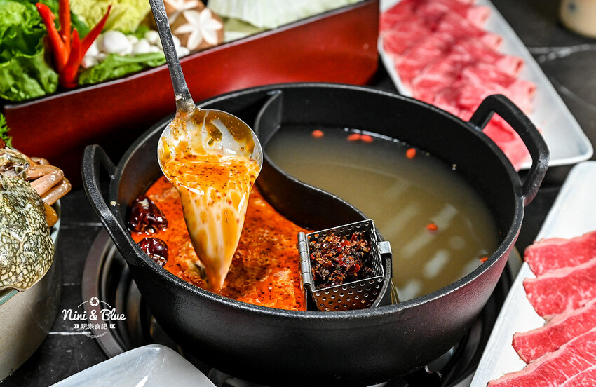 台中SOGO、勤美商圈，中午營業到凌晨２點的深夜火鍋推薦，美學擺盤、好喝特色湯底－妮妮布魯
