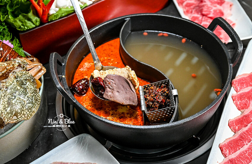 台中SOGO、勤美商圈，中午營業到凌晨２點的深夜火鍋推薦，美學擺盤、好喝特色湯底－妮妮布魯