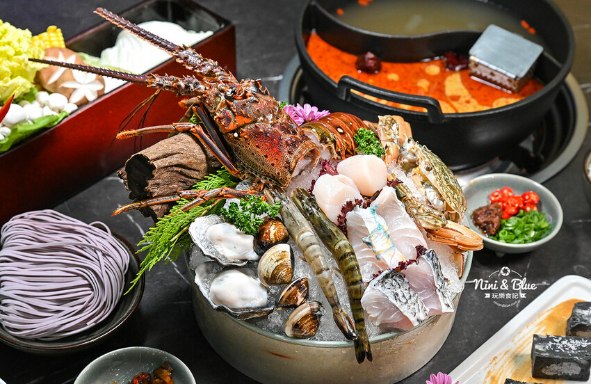 台中SOGO、勤美商圈，中午營業到凌晨２點的深夜火鍋推薦，美學擺盤、好喝特色湯底－妮妮布魯