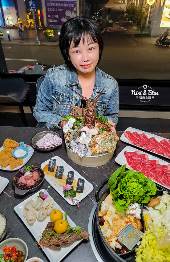 台中SOGO、勤美商圈，中午營業到凌晨２點的深夜火鍋推薦，美學擺盤、好喝特色湯底－妮妮布魯