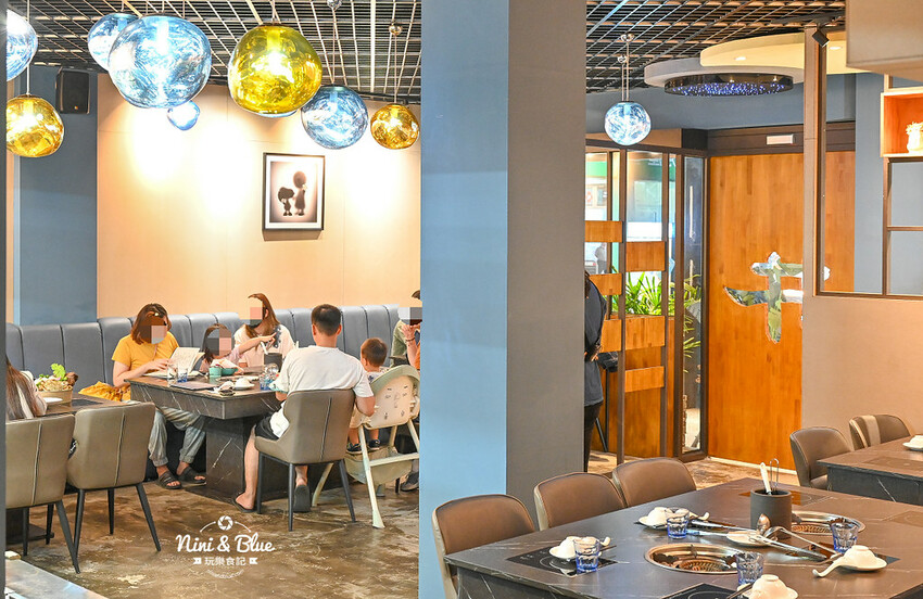 台中SOGO、勤美商圈，中午營業到凌晨２點的深夜火鍋推薦，美學擺盤、好喝特色湯底－妮妮布魯