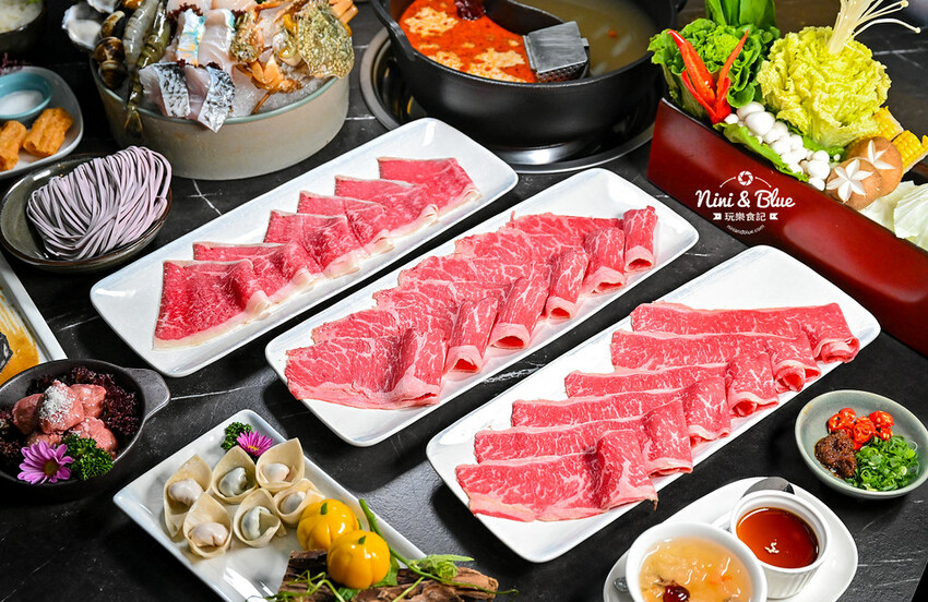 台中SOGO、勤美商圈，中午營業到凌晨２點的深夜火鍋推薦，美學擺盤、好喝特色湯底－妮妮布魯