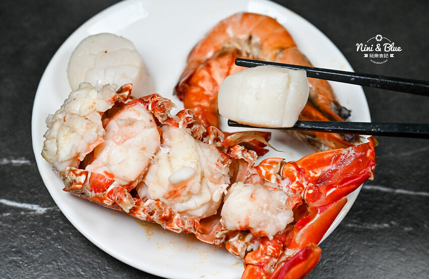 台中SOGO、勤美商圈，中午營業到凌晨２點的深夜火鍋推薦，美學擺盤、好喝特色湯底－妮妮布魯