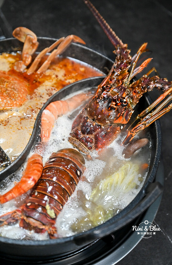 台中SOGO、勤美商圈，中午營業到凌晨２點的深夜火鍋推薦，美學擺盤、好喝特色湯底－妮妮布魯