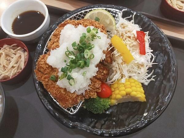 新北土城joyfull台灣珍有福~日本九州家庭料理~咖哩~丼