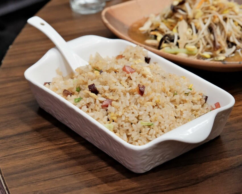 【捷運中山站美食】魚紅苑重慶烤魚～台北最正宗四川烤魚超好吃～台北川菜餐廳必吃、林森北路宵夜推薦