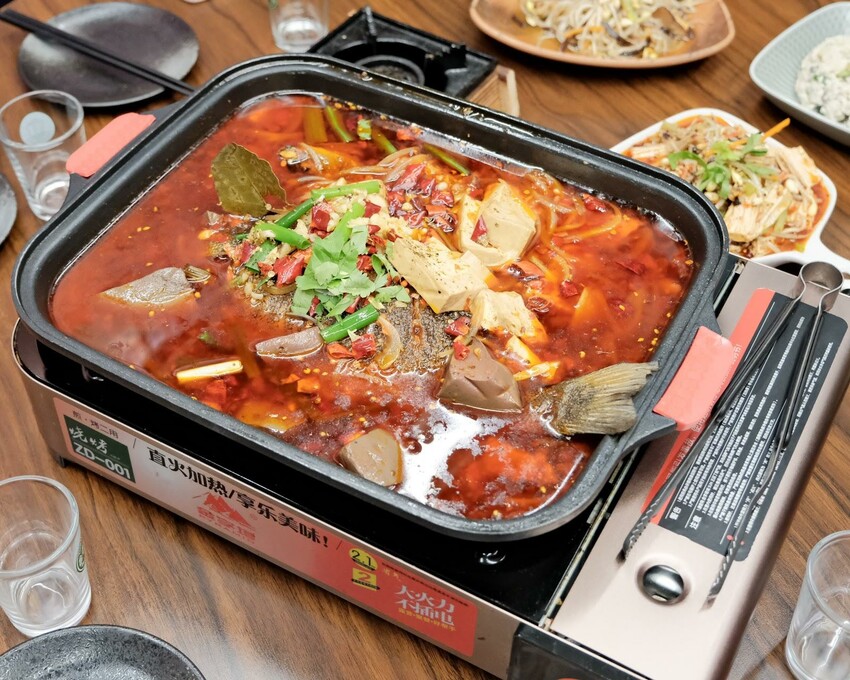 【捷運中山站美食】魚紅苑重慶烤魚~台北最正宗四川烤魚超好吃~台北川菜餐廳必吃、林森北路宵夜推薦