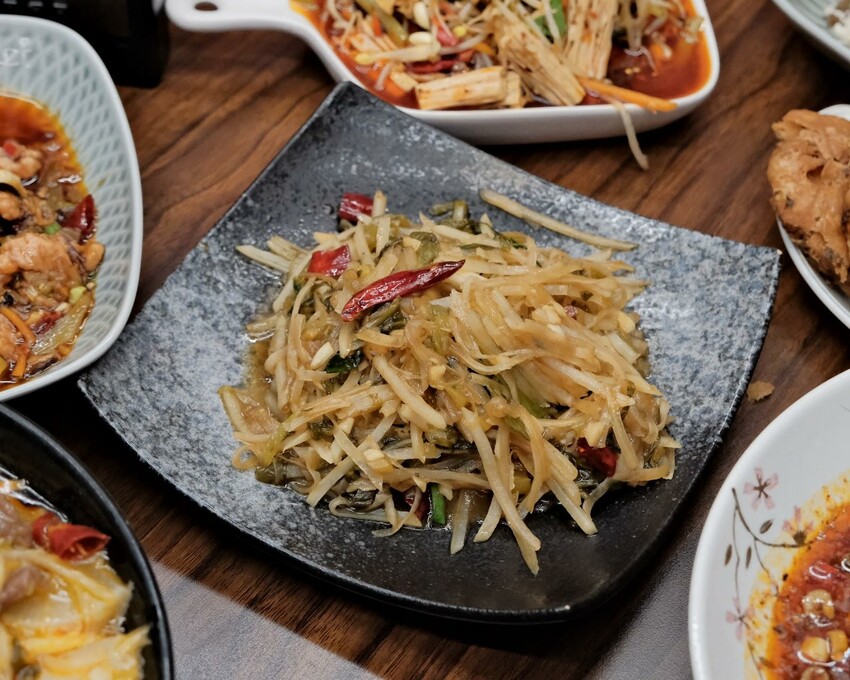 【捷運中山站美食】魚紅苑重慶烤魚~台北最正宗四川烤魚超好吃~台北川菜餐廳必吃、林森北路宵夜推薦