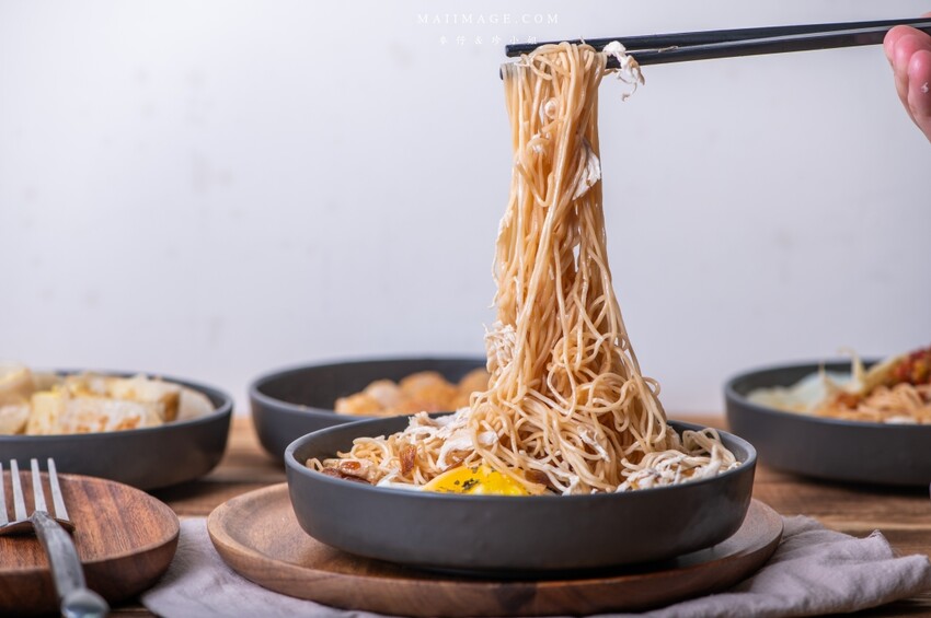 鶯歌美食｜隔壁宵夜新北旗艦店～鶯歌老街旁最有人氣的宵夜在這裡！新北市夜貓族宵夜推薦，大推鍋燒意麵、剁椒拌飯～鶯歌車站美食推薦 @麥仔の食尚生活