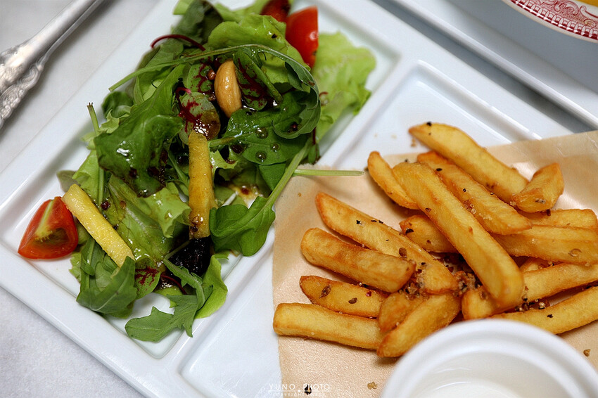 一秒到法國 偽出國景點 隱身巷弄裡的法式家鄉風味美食 歐法雜貨專賣小舖|西蒙奶奶法國家鄉廚房(台中法國鄉