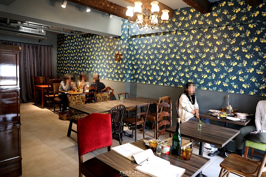 一秒到法國 偽出國景點 隱身巷弄裡的法式家鄉風味美食 歐法雜貨專賣小舖|西蒙奶奶法國家鄉廚房(台中法國鄉