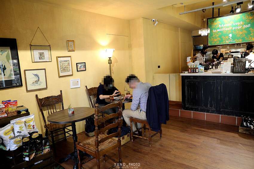 一秒到法國 偽出國景點 隱身巷弄裡的法式家鄉風味美食 歐法雜貨專賣小舖|西蒙奶奶法國家鄉廚房(台中法國鄉