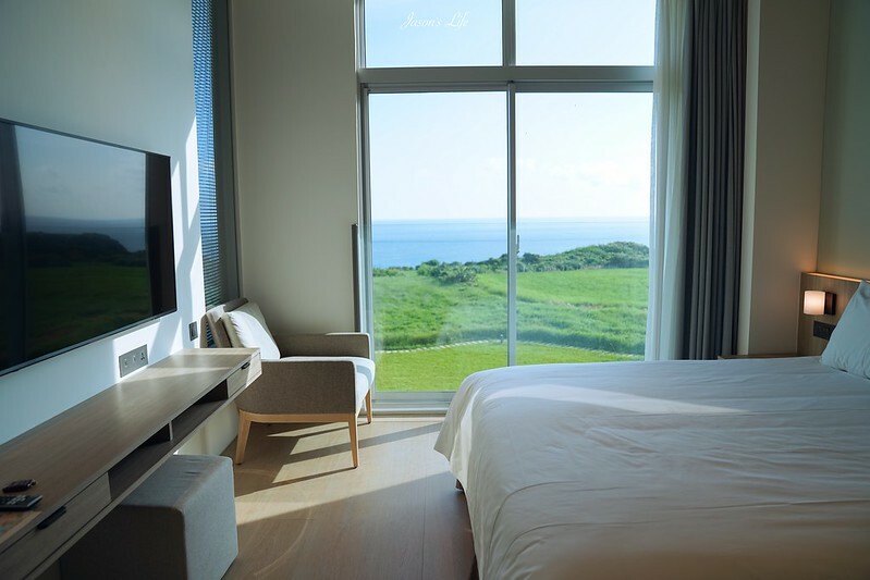 【屏東恆春│住宿】日光‧嶼南。話題性高,墾丁純白高質感民宿,擁有海景無邊際泳池,房間面海景觀超棒