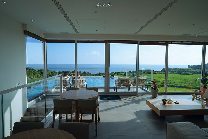 【屏東恆春│住宿】日光‧嶼南。話題性高,墾丁純白高質感民宿,擁有海景無邊際泳池,房間面海景觀超棒