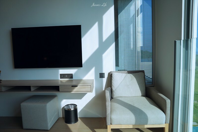 【屏東恆春│住宿】日光‧嶼南。話題性高,墾丁純白高質感民宿,擁有海景無邊際泳池,房間面海景觀超棒