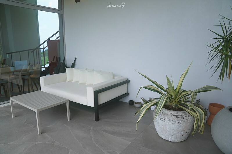 【屏東恆春│住宿】日光‧嶼南。話題性高,墾丁純白高質感民宿,擁有海景無邊際泳池,房間面海景觀超棒