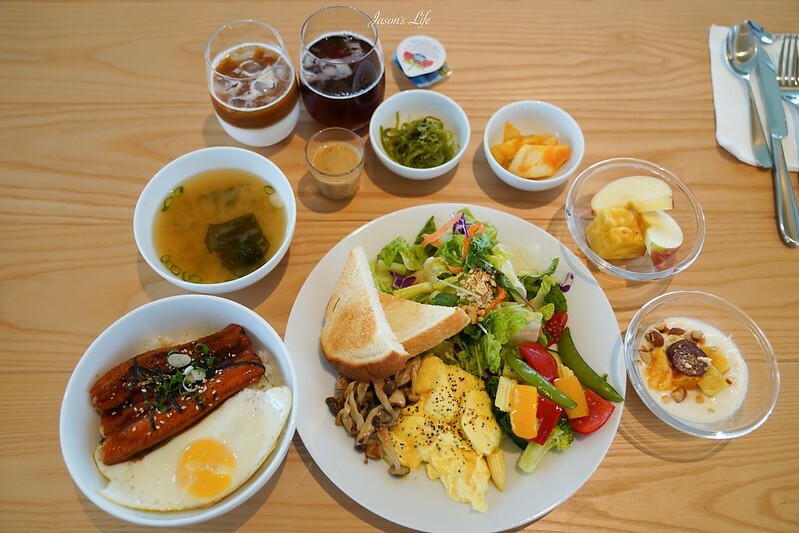 【屏東恆春│住宿】日光‧嶼南。話題性高,墾丁純白高質感民宿,擁有海景無邊際泳池,房間面海景觀超棒