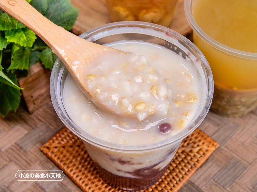 艾芸健康養生甜品鋪|新一點利黃昏市場銅板小吃，銀耳蓮子、紅豆燕麥、南瓜小米粥，每日新鮮熬煮，限量販售，晚來吃不到。