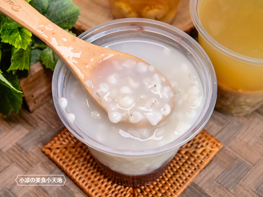 艾芸健康養生甜品鋪|新一點利黃昏市場銅板小吃，銀耳蓮子、紅豆燕麥、南瓜小米粥，每日新鮮熬煮，限量販售，晚來吃不到。