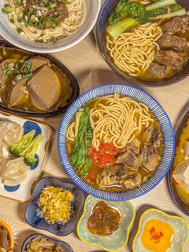 台中小吃推薦!開到晚上11點的牛肉麵居然4cm厚!還有必吃番