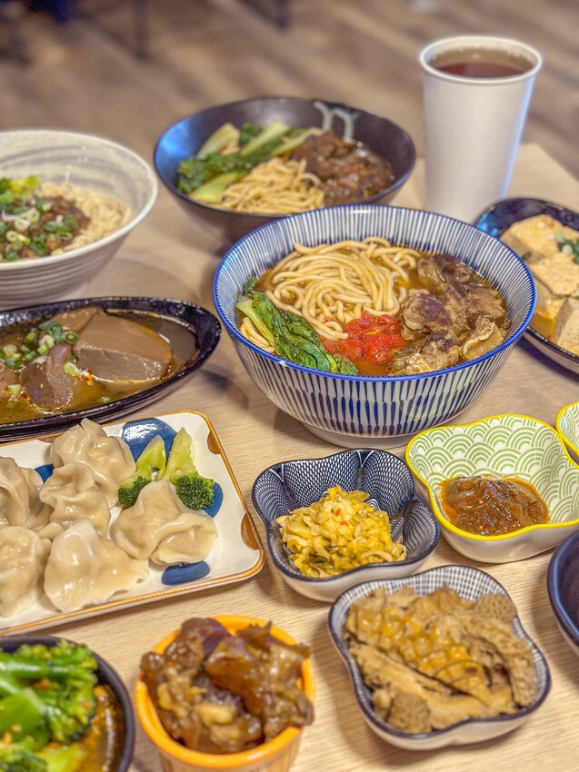 台中小吃推薦!開到晚上11點的牛肉麵居然4cm厚!還有必吃番