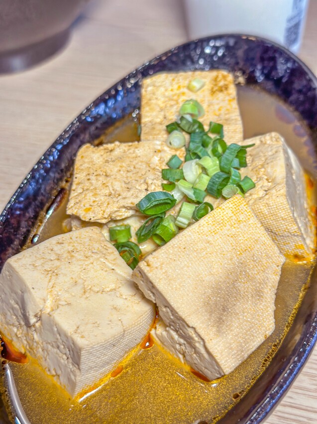 台中小吃推薦!開到晚上11點的牛肉麵居然4cm厚!還有必吃番