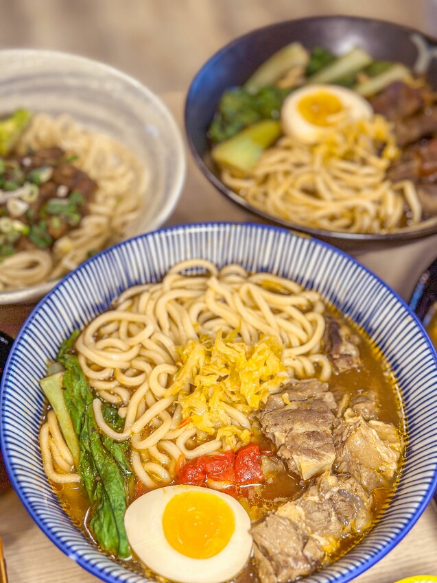 台中小吃推薦！開到晚上11點的牛肉麵居然4cm厚！還有必吃番