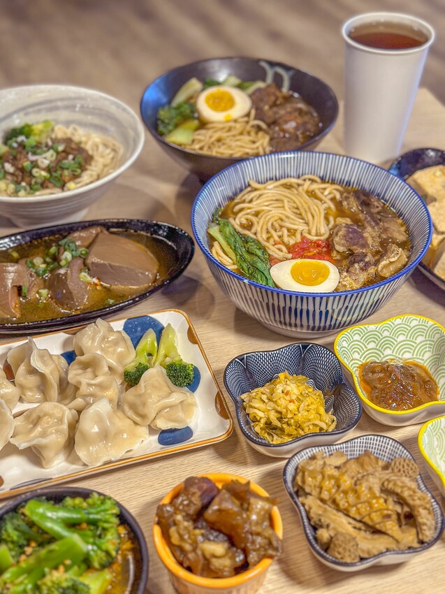 台中小吃推薦!開到晚上11點的牛肉麵居然4cm厚!還有必吃番