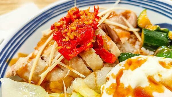 【台北美食】富春雞肉|比名店還要厲害的好吃雞肉飯!真的是爆強的啦~!