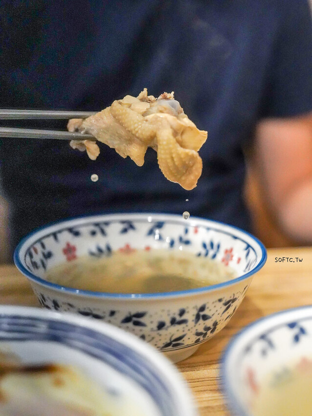 吳興街美食推薦「富春雞肉」大份量平價雞肉飯北醫美食推薦 - 軟西,遊記