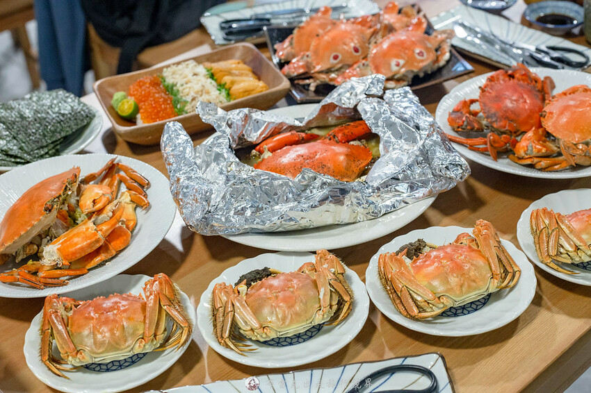 菜市場隱藏版美食,專賣生魚片及海鮮丼,還能吃得到各式各樣的螃蟹|布雷克出走旅行視界