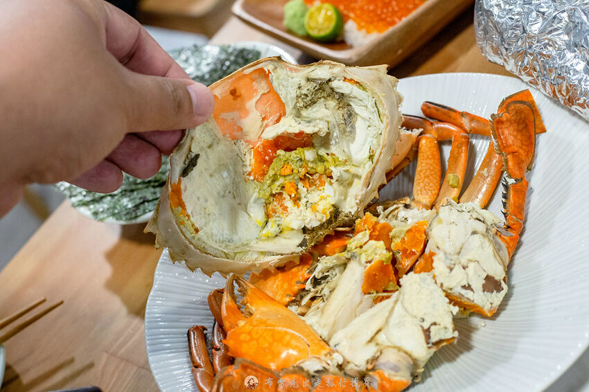 菜市場隱藏版美食,專賣生魚片及海鮮丼,還能吃得到各式各樣的螃蟹|布雷克出走旅行視界