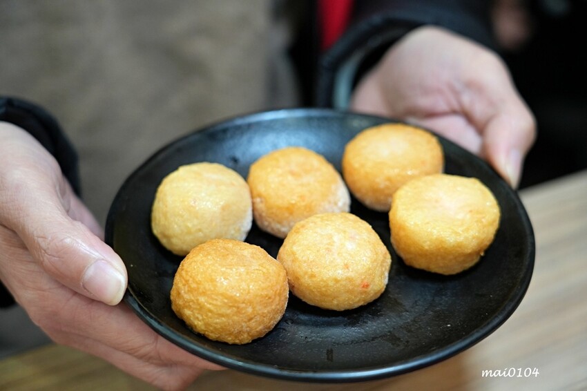 桃園市中壢區中壢小火鍋推薦|逸小鍋鍋の物~單人獨享鴛鴦鍋、素食鍋物、自助吧七種麵食、冷熱飲、冰淇淋、霜淇淋、壽喜