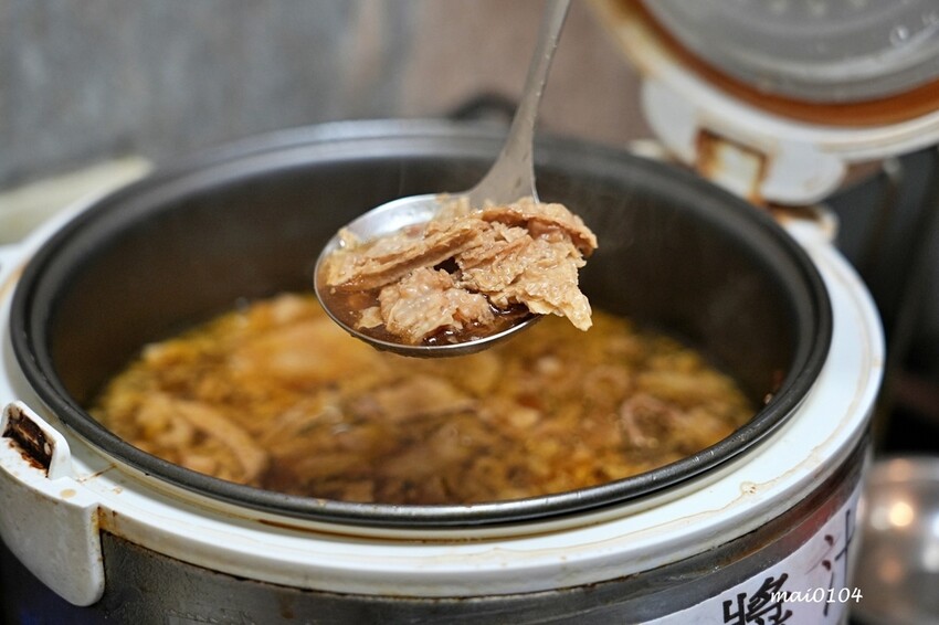 桃園市中壢區中壢小火鍋推薦|逸小鍋鍋の物~單人獨享鴛鴦鍋、素食鍋物、自助吧七種麵食、冷熱飲、冰淇淋、霜淇淋、壽喜