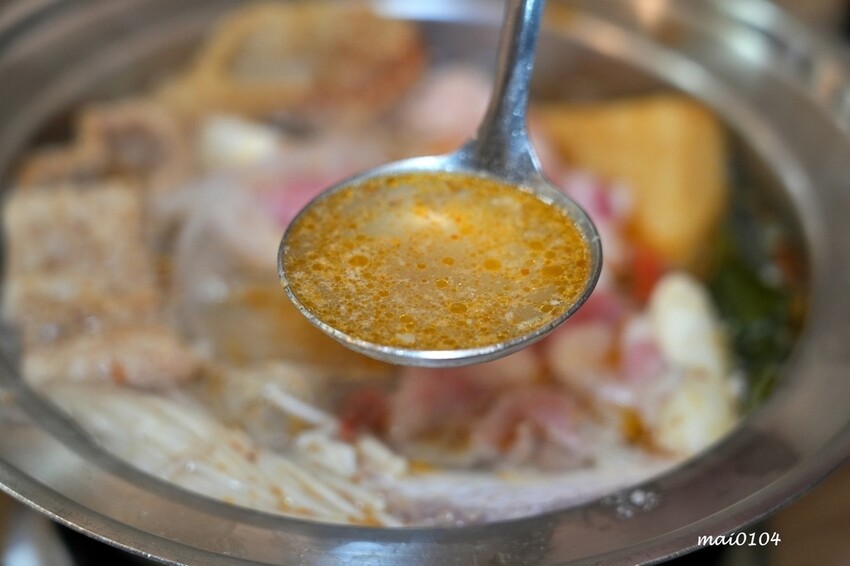 桃園市中壢區中壢小火鍋推薦|逸小鍋鍋の物~單人獨享鴛鴦鍋、素食鍋物、自助吧七種麵食、冷熱飲、冰淇淋、霜淇淋、壽喜