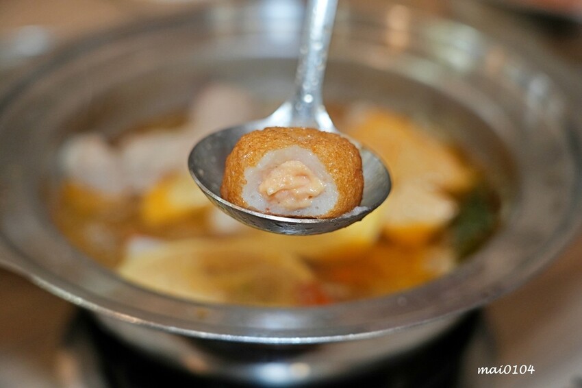 桃園市中壢區中壢小火鍋推薦|逸小鍋鍋の物~單人獨享鴛鴦鍋、素食鍋物、自助吧七種麵食、冷熱飲、冰淇淋、霜淇淋、壽喜