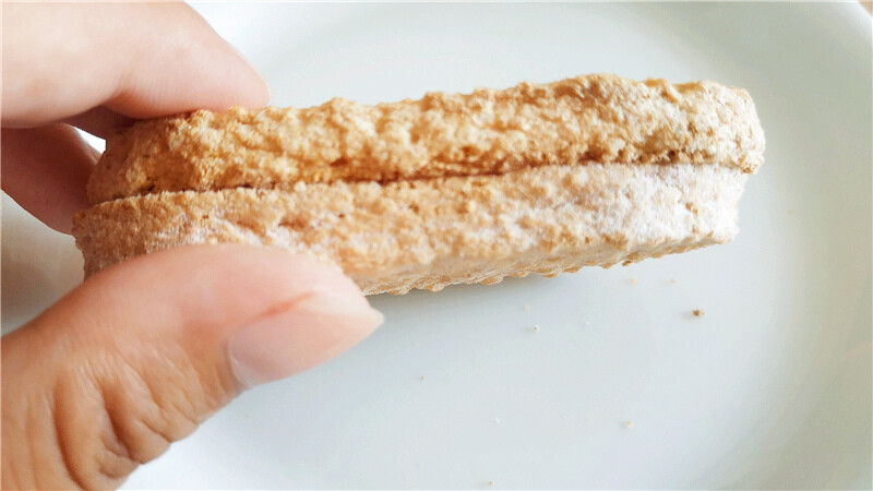 伴手禮界的愛馬仕, 法布甜原味馬卡龍鳳梨酥+卡滋蛋黃酥04.jpg