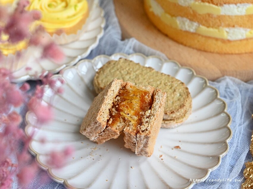 法布甜｜台中厲害伴手禮推薦！伴手禮界的愛馬仕馬卡龍鳳梨酥，還有夏日必嘗美肌檸檬蛋糕、玫瑰檸檬塔，讓人一吃就愛上！