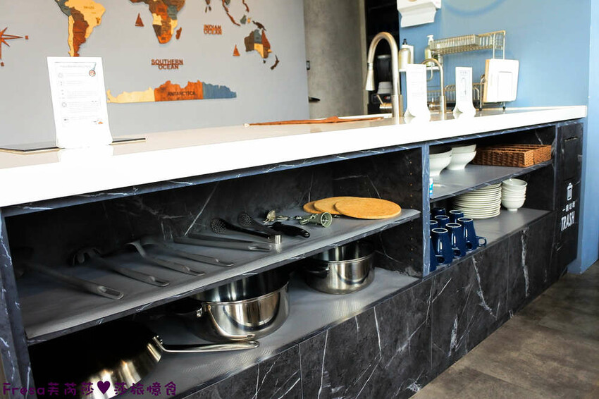 嘉義住宿【OINN文化輕旅】工業紅磚風格雙人套房.早餐票券自選商家超貼心│專屬樓層背包客房│文化路夜市│嘉義青旅│嘉義飯店│嘉義住宿 - Fresa芙芮莎♥莎旅憶食