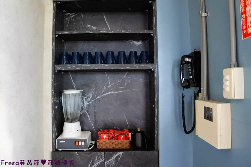 嘉義住宿【OINN文化輕旅】工業紅磚風格雙人套房.早餐票券自選商家超貼心│專屬樓層背包客房│文化路夜市│嘉義青旅│嘉義飯店│嘉義住宿 - Fresa芙芮莎♥莎旅憶食