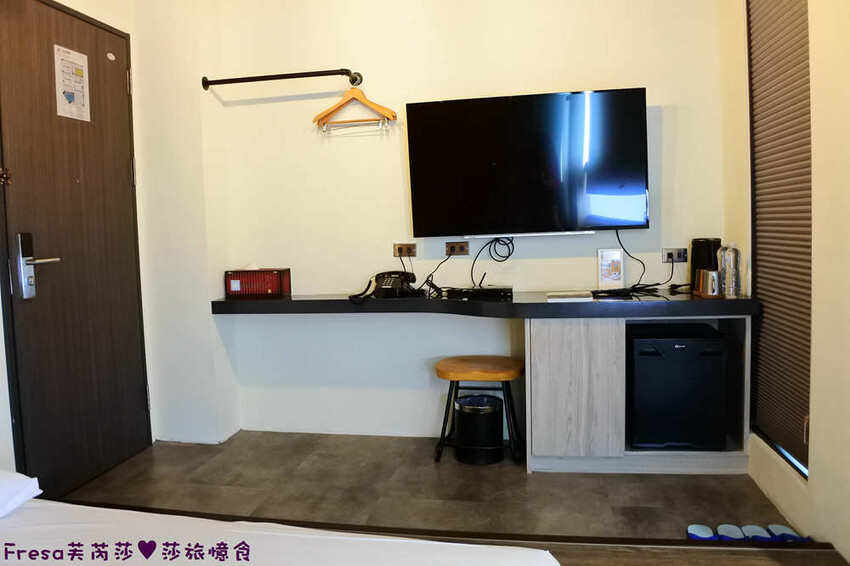 嘉義住宿【OINN文化輕旅】工業紅磚風格雙人套房.早餐票券自選商家超貼心│專屬樓層背包客房│文化路夜市│嘉義青旅│嘉義飯店│嘉義住宿 - Fresa芙芮莎♥莎旅憶食