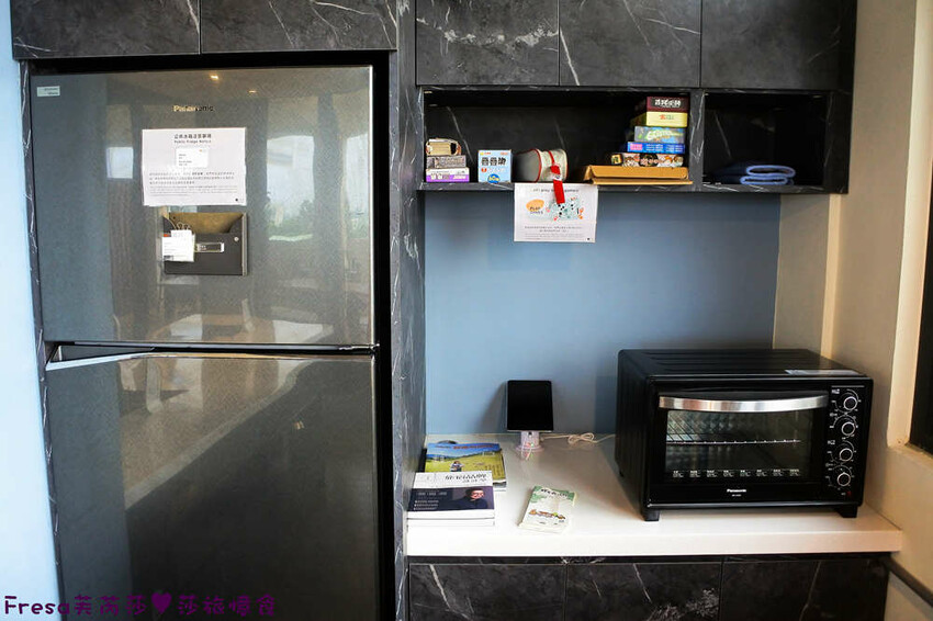 嘉義住宿【OINN文化輕旅】工業紅磚風格雙人套房.早餐票券自選商家超貼心│專屬樓層背包客房│文化路夜市│嘉義青旅│嘉義飯店│嘉義住宿 - Fresa芙芮莎♥莎旅憶食