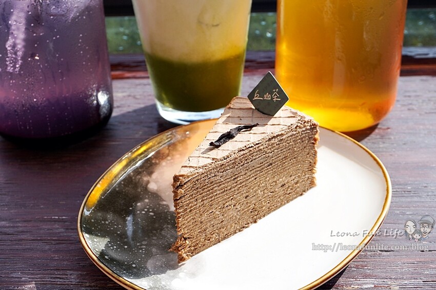 日月潭湖景咖啡|先得月Cafe'-靜享日月潭湖光山色，品紅玉紅茶、紅玉千層和乳酪蛋糕