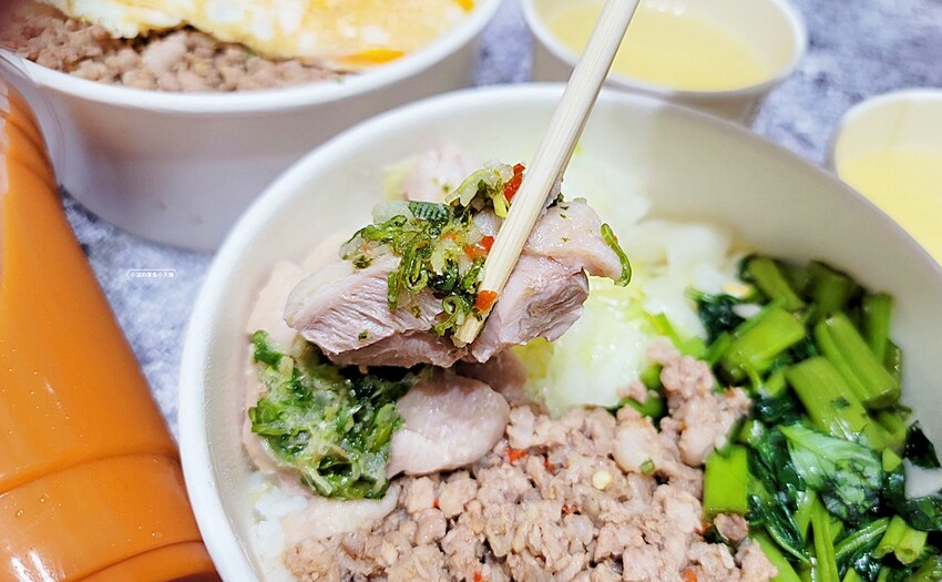 台中平價南洋料理｜老陳海南雞打拋豬專賣，內用、外帶、uber eats外送通通都ok！！