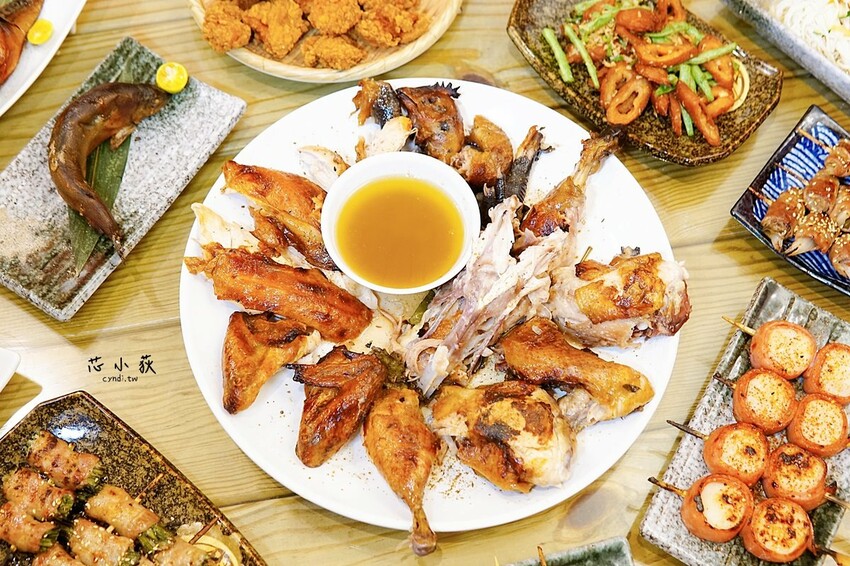 豪客居酒屋，宵夜能吃得到古早味窯烤雞的居酒屋，炭火柴燒串燒、燒烤、炸物，獨家分子冰淇淋 - Cyndi loves享食天堂