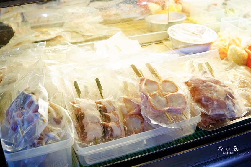 豪客居酒屋，宵夜能吃得到古早味窯烤雞的居酒屋，炭火柴燒串燒、燒烤、炸物，獨家分子冰淇淋 - Cyndi loves享食天堂