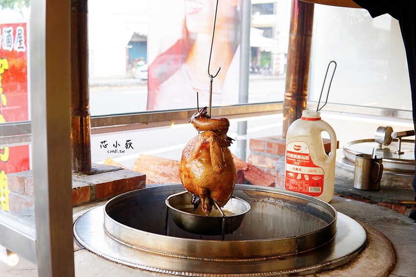 豪客居酒屋，宵夜能吃得到古早味窯烤雞的居酒屋，炭火柴燒串燒、燒烤、炸物，獨家分子冰淇淋 - Cyndi loves享食天堂