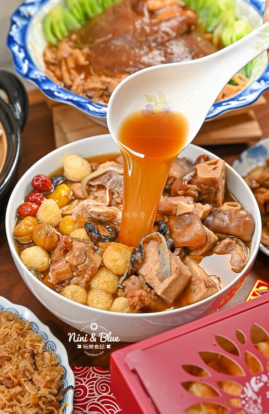 台中超人氣冊子油飯年菜一套只要4688元，可單點、宅配、門市自取 ，2025年菜推薦@Nini and Blue  玩樂食記