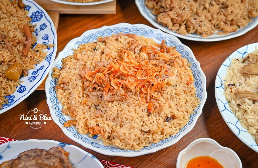 台中超人氣冊子油飯年菜一套只要4688元，可單點、宅配、門市自取 ，2025年菜推薦@Nini and Blue  玩樂食記